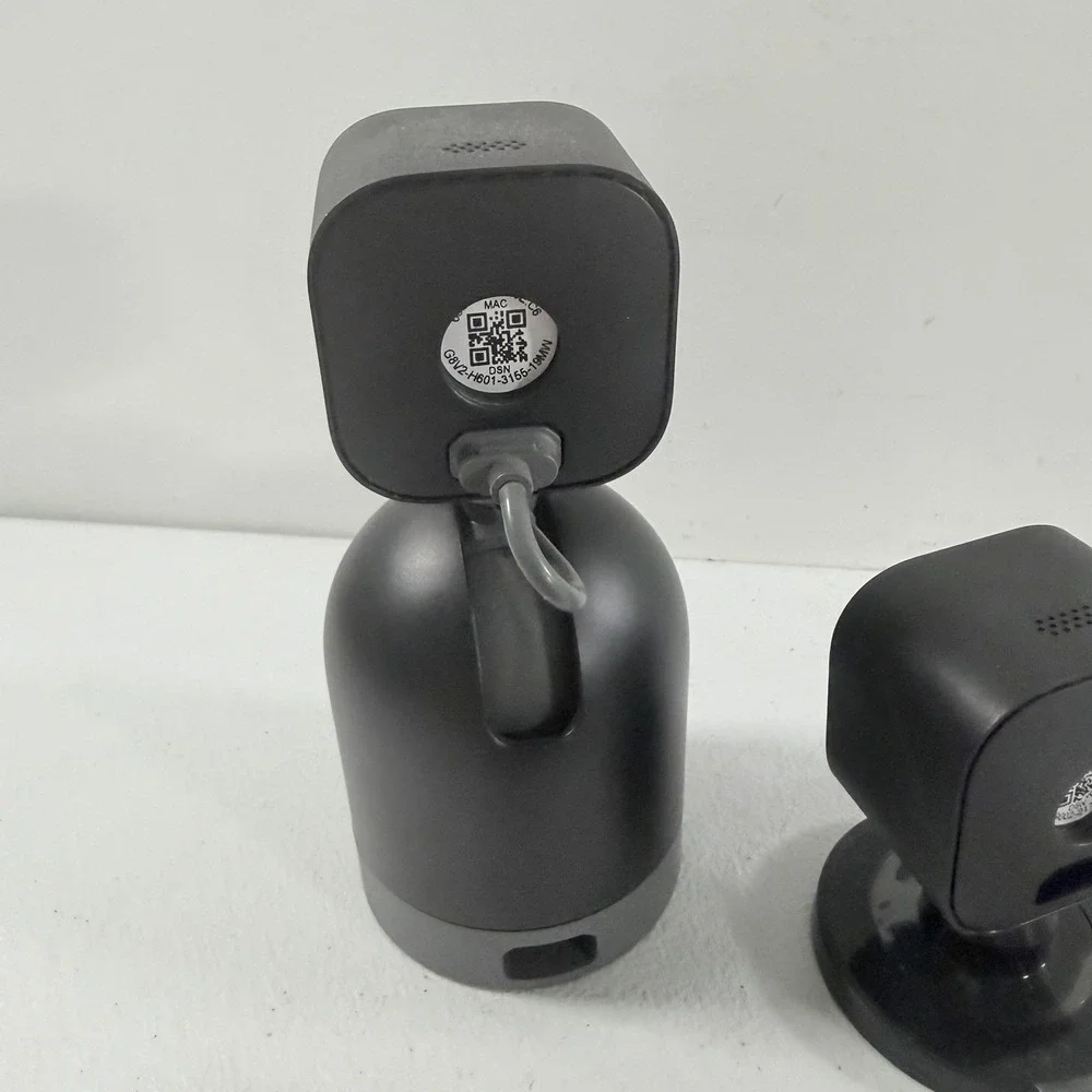 Lot Of 2 BLINK Mini Indoor Plug-in Security Camera & Sync Module 2 REGISTERED - Picture 4 of 8